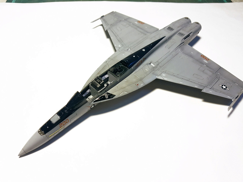 F/A-18F Super Hornet - VFA-11 'Red Rippers' - Revell 1/72 - Page 2 20_jus12