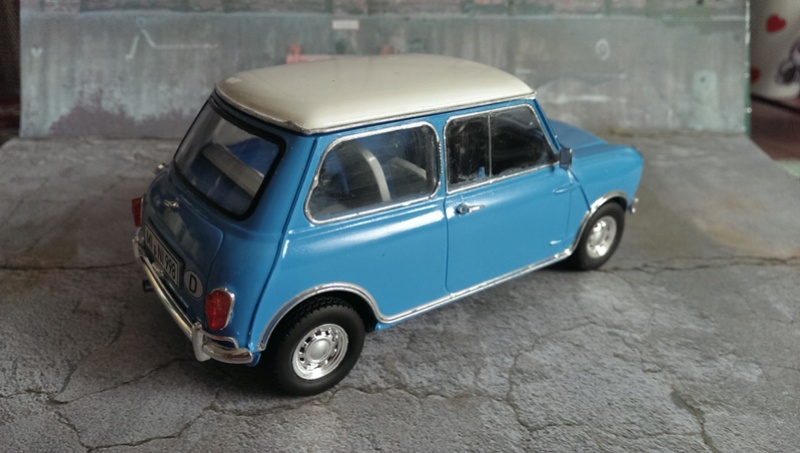 Mini Cooper 998 Mk.I von Revell 1:24 Imag3425