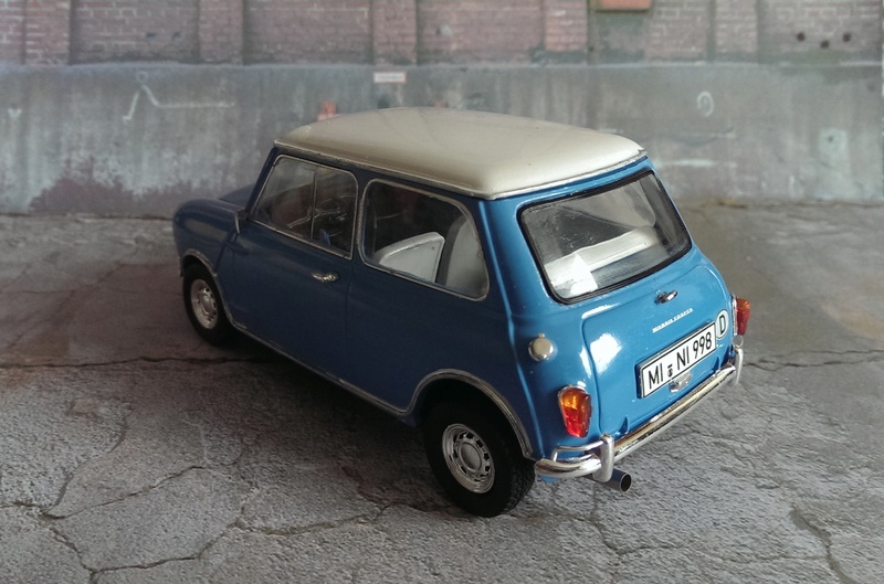 Mini Cooper 998 Mk.I von Revell 1:24 Imag3426