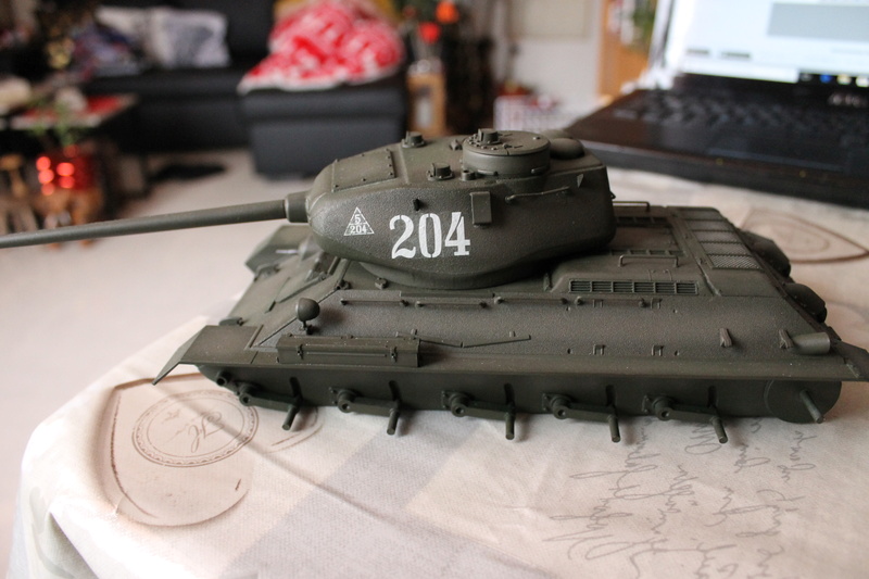 T34/85 Tamiya 1/25 canon métallique Aber - Page 2 Img_5816