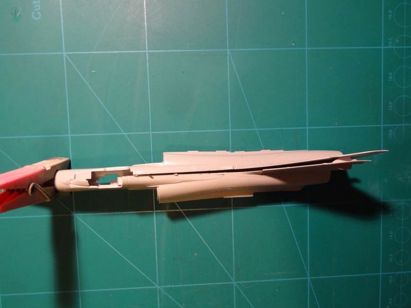 comparatif - Comparatif DASSAULT MIRAGE 2000 C & N HELLER / ITALERI / REVELL 1/72ème 000_he61
