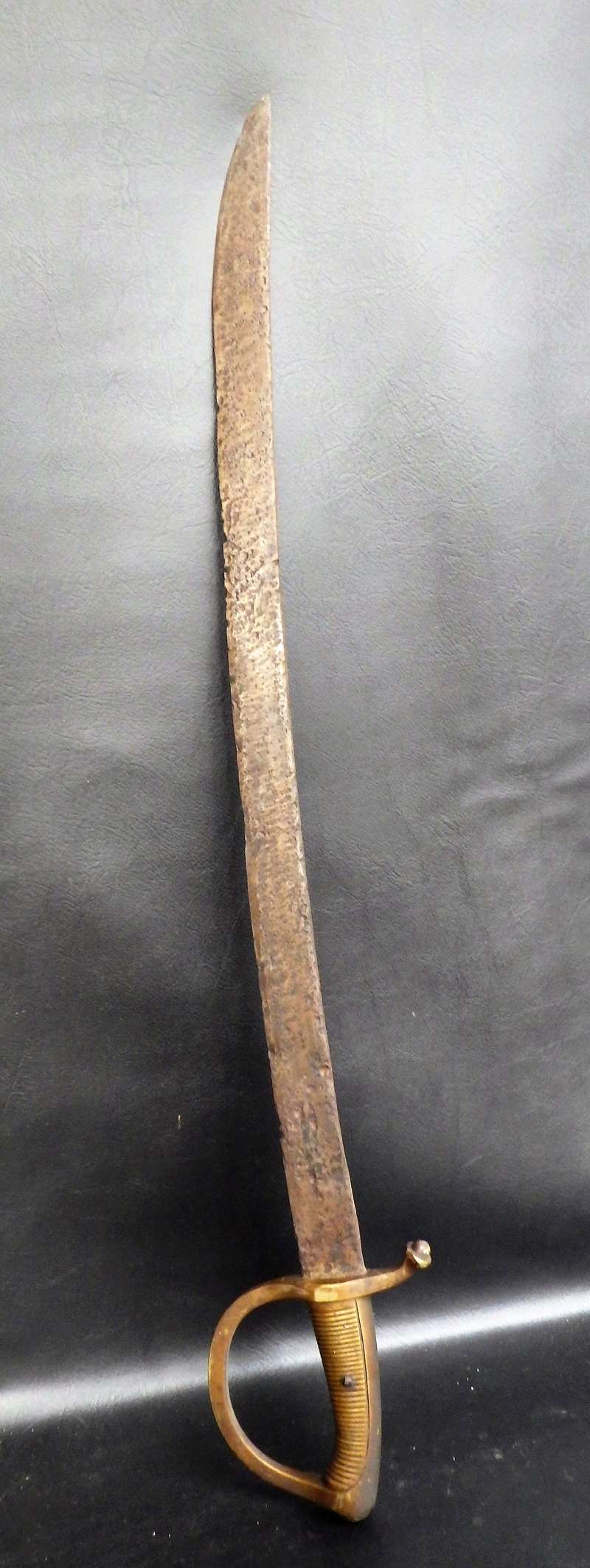 Identification d'un sabre briquet à poinçons "3" et "GA" Rimg0913