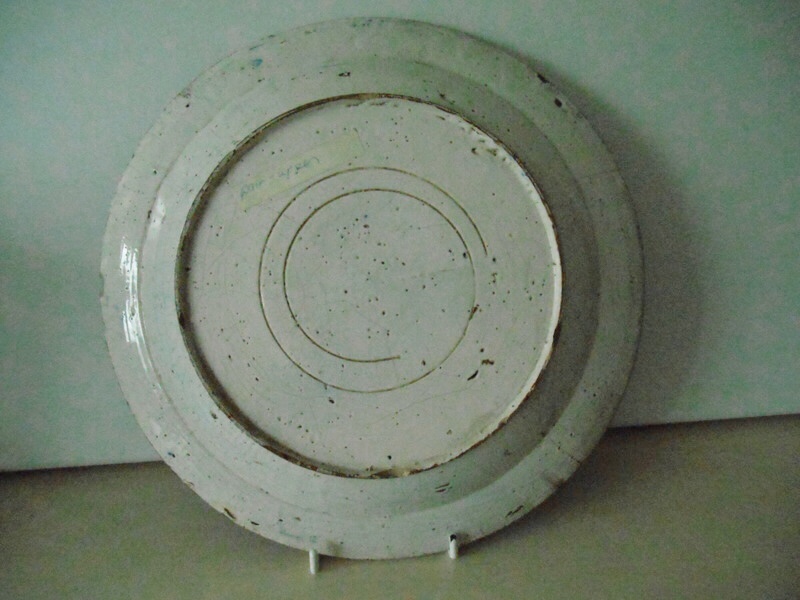 English? Blue & White 17th Century? Tin Glazed? Spongeware plates F59d4610