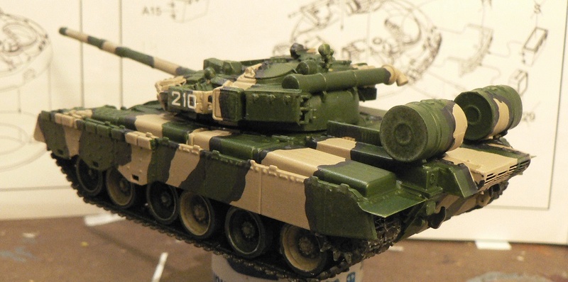 [ModelCollect] T-80 BVD 3-216