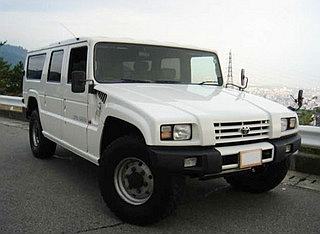 humvee - Toyota Mega Cruiser ; un frérot du humvee & Hummer H1 ? Toyota10