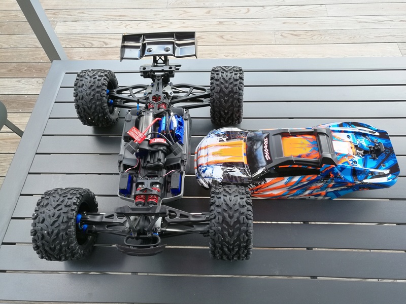 Traxxas E-Revo 2.0 de Clément Img_2017