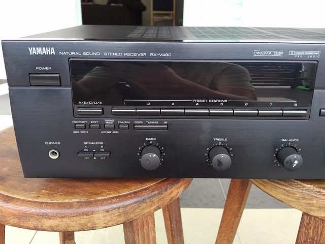 Yamaha Stereo Receiver RX-V490 Front_12