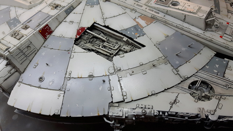 MILLENNIUM FALCON BANDAI PERFECT GRADE 1/72 20180456