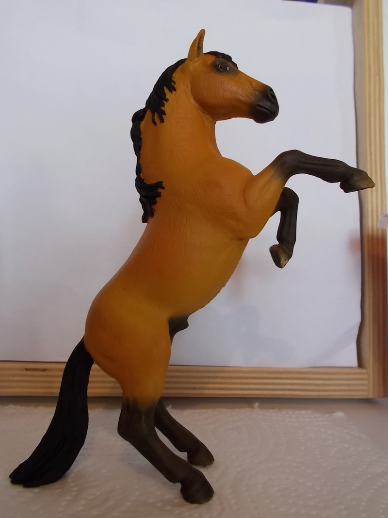 I started with repainting - Schleich horses - Page 4 Bucksk11