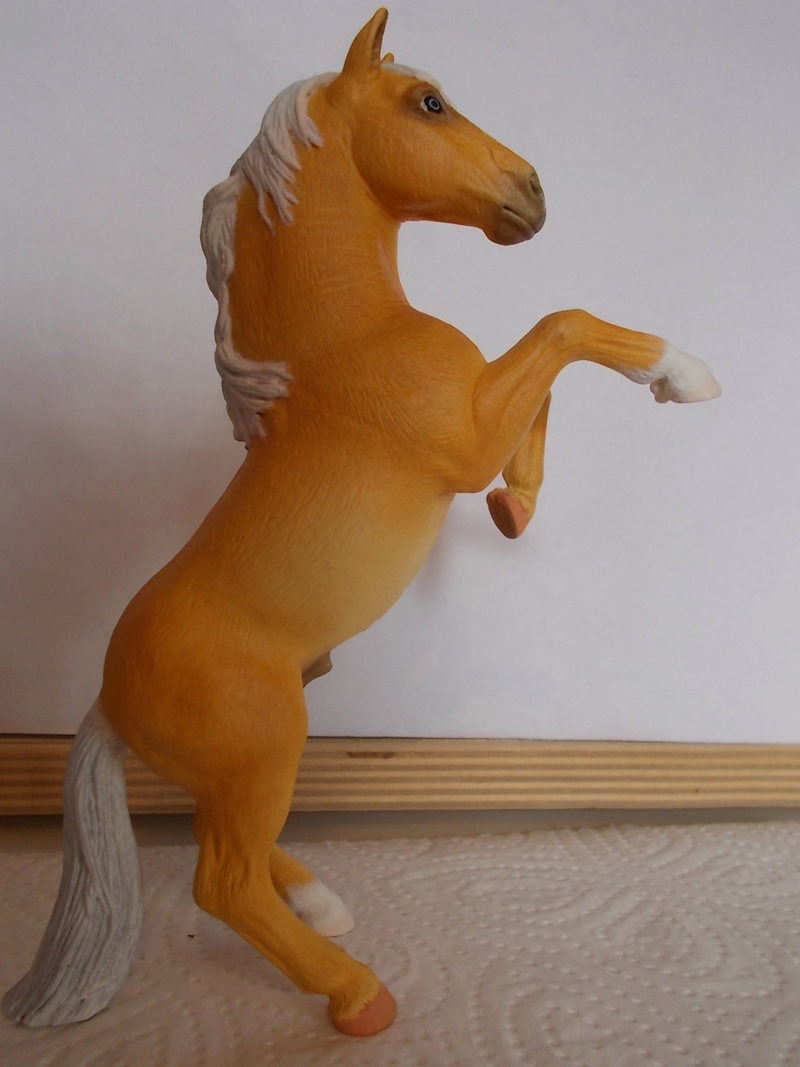 I started with repainting - Schleich horses - Page 3 Buss_010