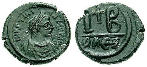 12 Nummi 527-565 AD, Alexandria Sb024710