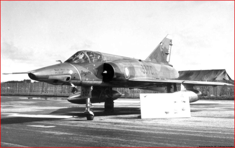 [Classic Airframes] DH VAMPIRE FB 5 - Aéronavale 1/48 Mirage12
