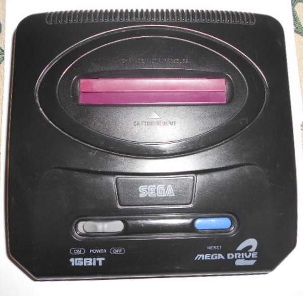 معرض بيع أجهزة سيجا sega fair sale Dscn0010