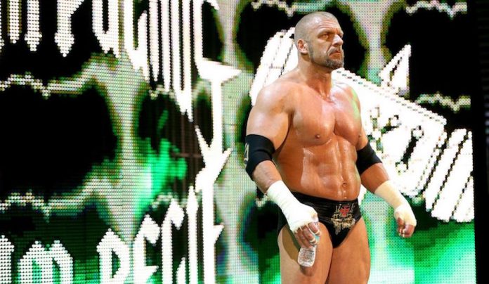 -WWE- RETOUR DE TRIPLE H EN VIDÉO ET PHOTO Triple10