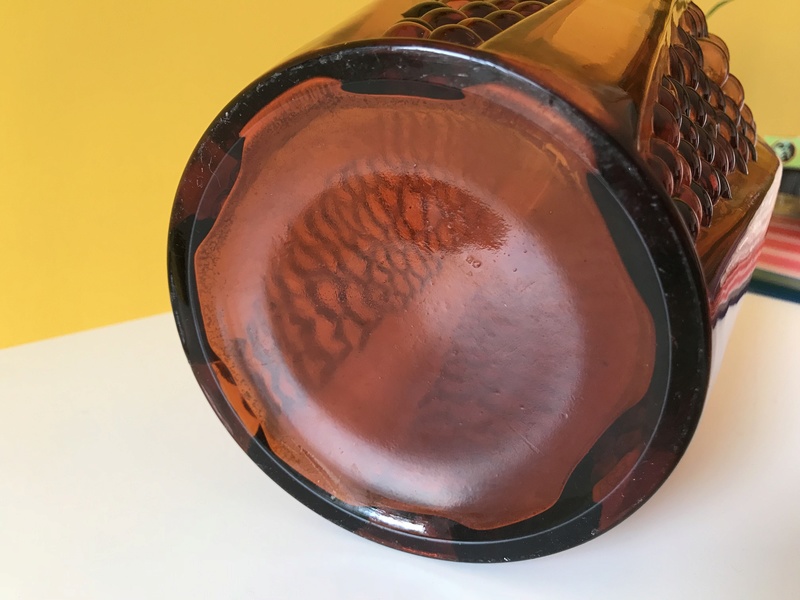 Tall Amber Glass hexagonal Textured vase - any ideas? Img_8311