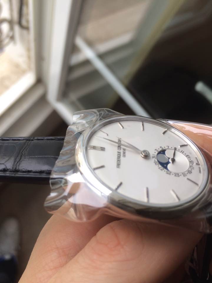 frederique constant - Le Club des heureux et futurs possesseurs de F Constant Slimline PdL Manufacture - Page 35 33149310