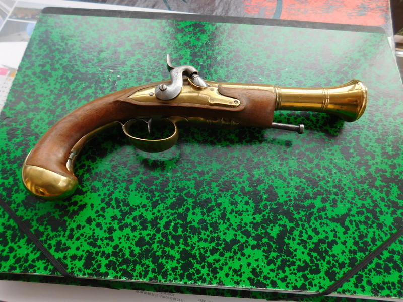 Pistolets à canon bronze Pistol10