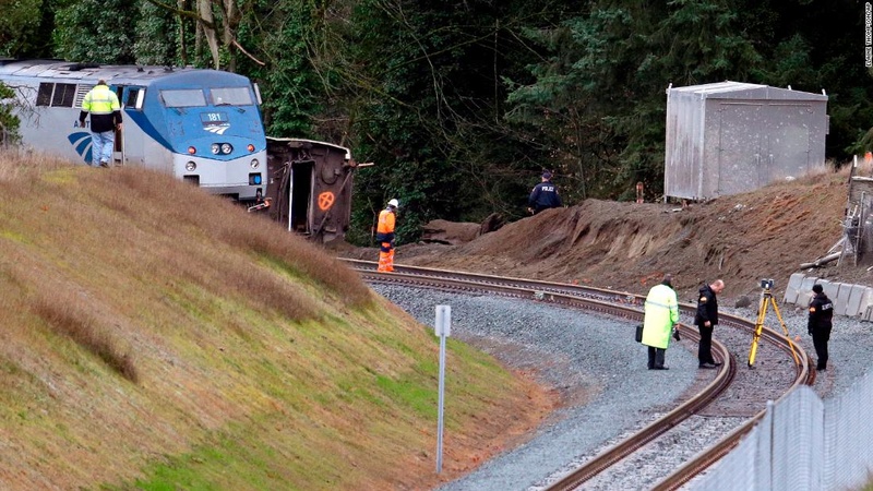 *breaking news* Amtrak train derailment: Deaths reported in Washington state crash & UFO 17121811