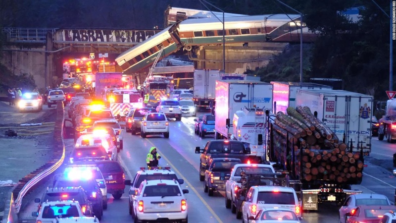 *breaking news* Amtrak train derailment: Deaths reported in Washington state crash & UFO 17121815
