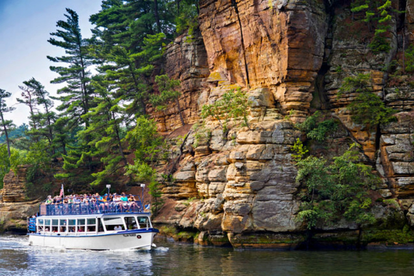 i rode boat in wisconsin dells  228b3210