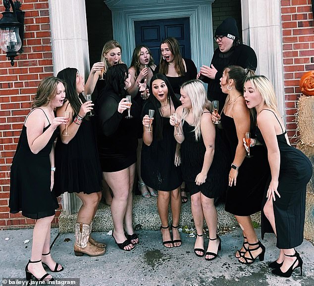 Sorority sues US university over admitting trans woman who got ‘aroused in their company’ 71028111