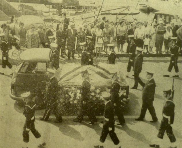 Hommage aux 7 plongeurs-démineurs morts le 10 juin 1969 P1080710