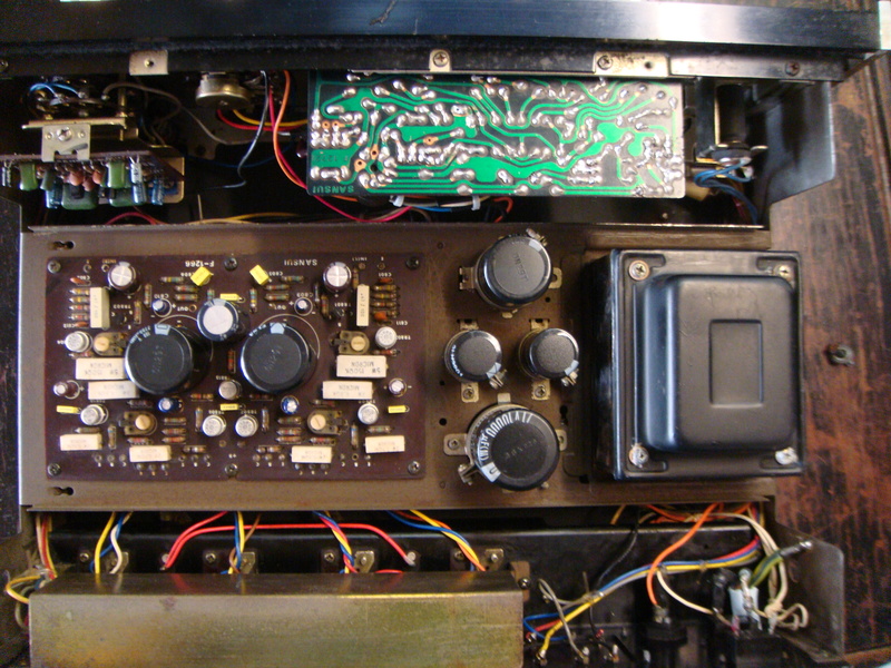 Sansui AU-555A integrated amplifier (sold) Dsc06615