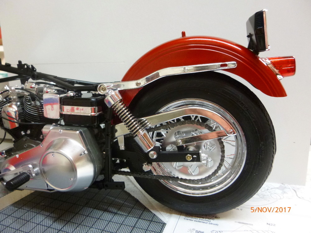 Fertig-Harley Davidson FXE1200 1:6 Tamiya gebaut von Millpet - Seite 2 P1070791