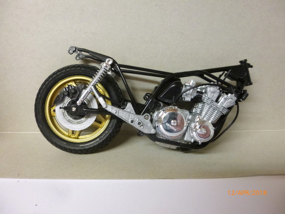 Honda CB900F2 Bold`or 1:12 Tamiya gebaut von Millpet P1080330
