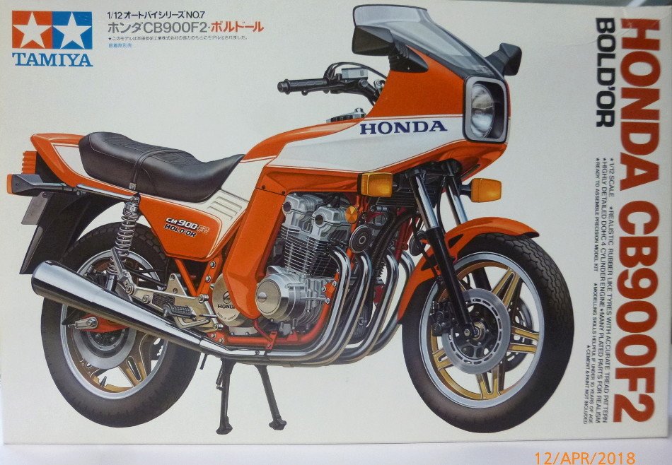 Honda CB900F2 Bold`or 1:12 Tamiya gebaut von Millpet P1080337