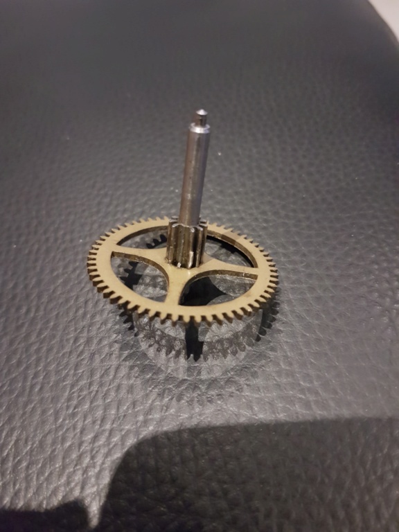 Réparation pignon roue de huitaine Westminster Roueca10
