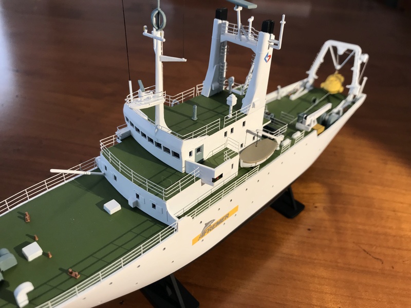 Navire de recherche du TITANIC, LE SUROIT 1/200ème Réf 80615 et PE ARSENAL Img_4220
