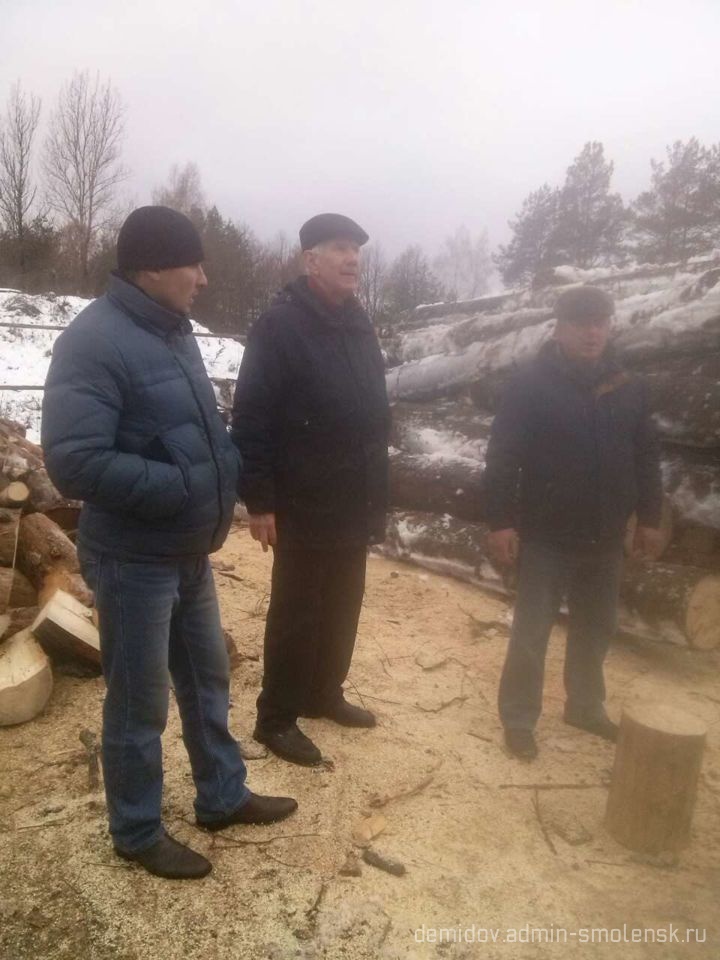 Депутат Смоленской областной думы П.М. Беркс с рабочим визитом побывал в поселке Пржевальское 610