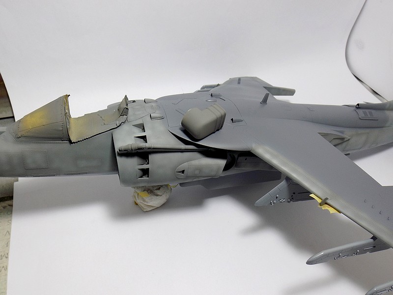 AV-8B Harrier II plus - Trumpeter - 1/32 - Page 2 Av-8b413