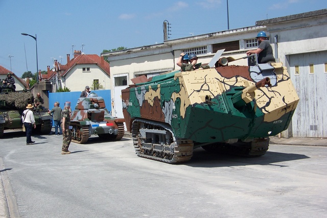 SAUMUR (49 MAINE ET LOIRE) Compte rendu et photos de la 32ème Exposition de juin 2018 ... 100_3338