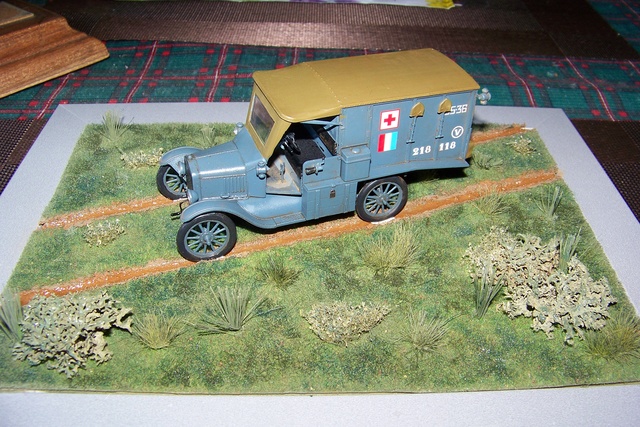 1/35 Ford T Ambulance 1917 ICM  ( FINI & Rectifié) - Page 2 2833010