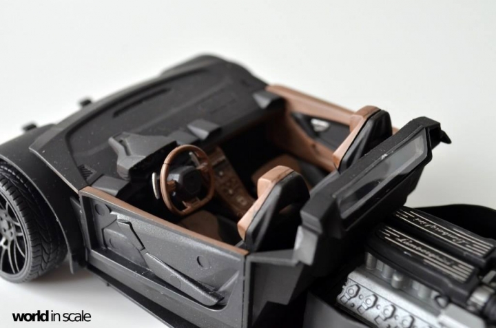 Lamborghini Huracán "Liberty Walk" - 1/24 by Aoshima & Hobby Design 1213