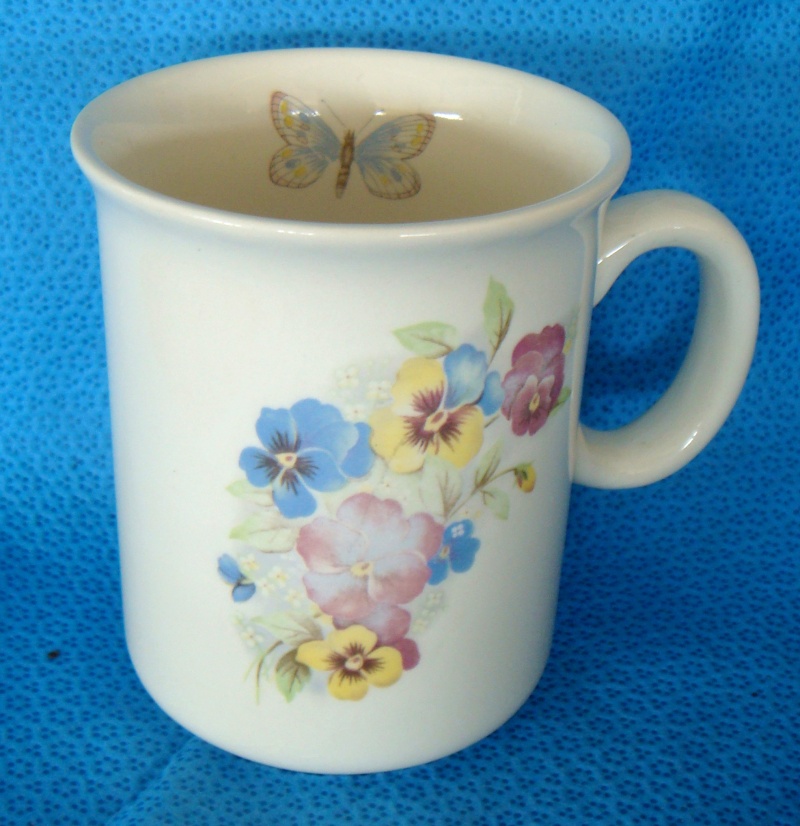 mugs - 3050 mugs with inner butterfly Dsc04710