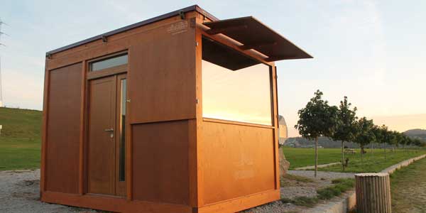 <i>Ubuild</i> <i>Ubuild</i>