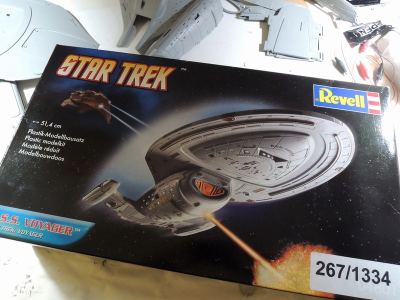 USS Voyager / REVELL 0110