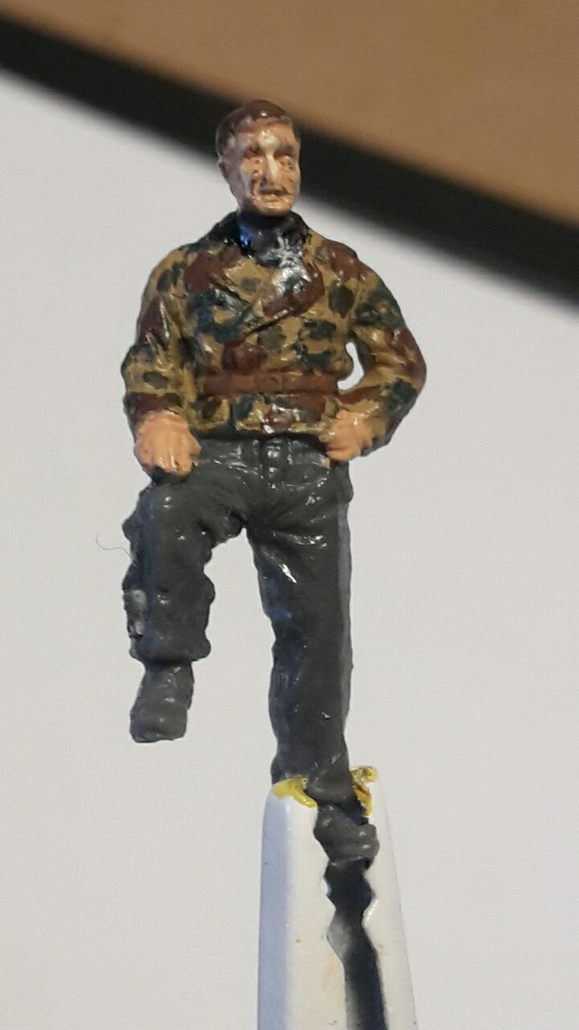 Eine helfende Hand, Hans ? (un coup de mains Hans ?) - Panther et Stug III Revell 1/72 FINI ! 6-12-125