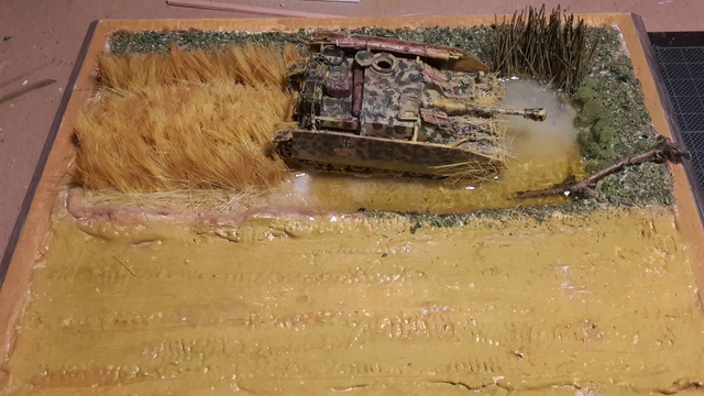 Eine helfende Hand, Hans ? (un coup de mains Hans ?) - Panther et Stug III Revell 1/72 FINI ! 8-12-110
