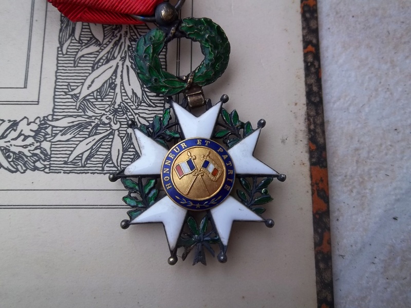 Cadre légion d' honneur du 176 ème d' infanterie  100_1162