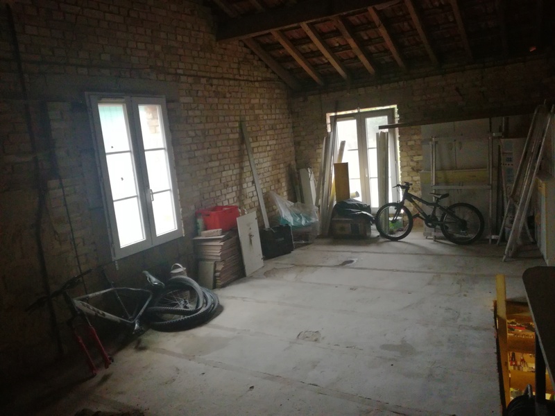 Le coin/le garage/l'atelier/le bouiboui - Page 6 Img_2011