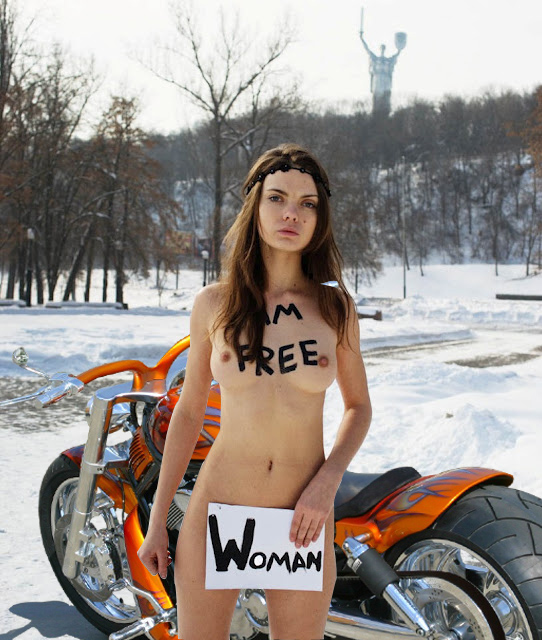 CHOPPER AND PIN UP !!!!! (interdit - 18 ans) - Page 11 Femen10