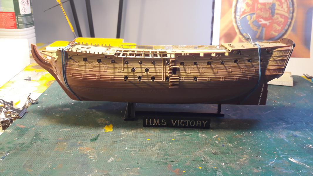 Revell HMS VICTORY 1/225 - Page 2 2626