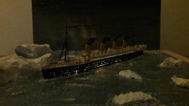 petit diorama Titanic 1/1200 fini!!!! - Page 2 2713