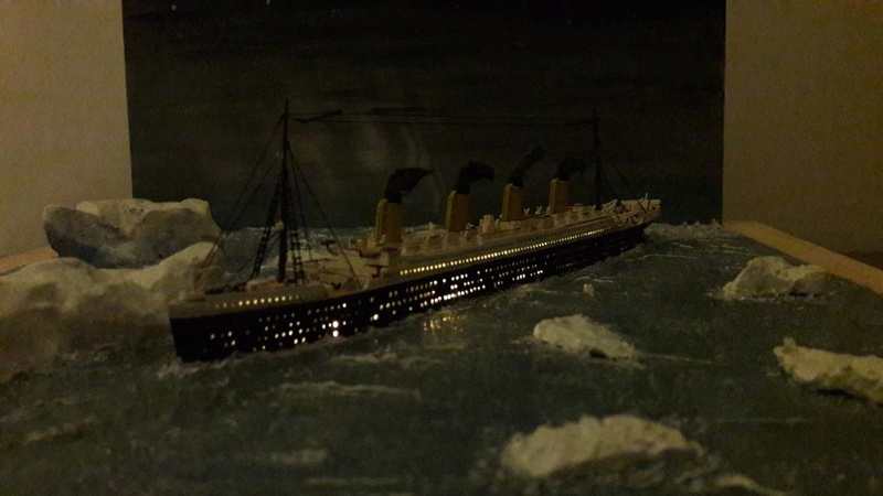 petit diorama Titanic 1/1200 fini!!!! - Page 2 2814