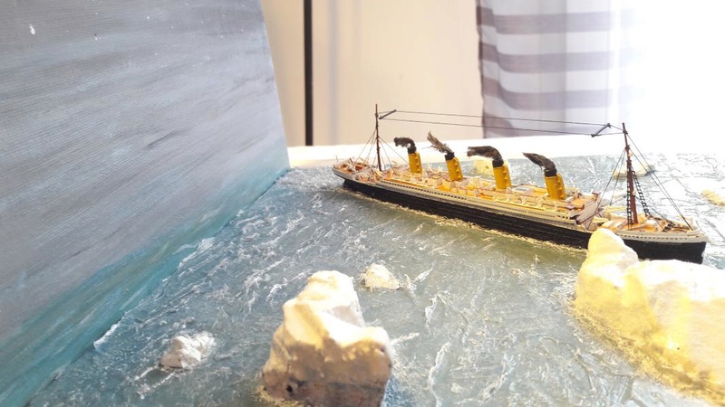 petit diorama Titanic 1/1200 fini!!!! - Page 2 3513