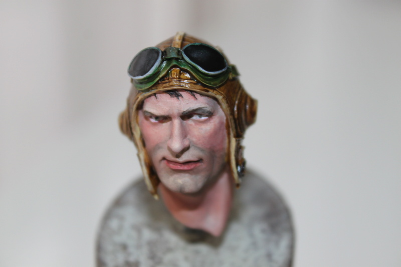 Pilote Flying Tigers Young Miniatures 1/10 Img_2746